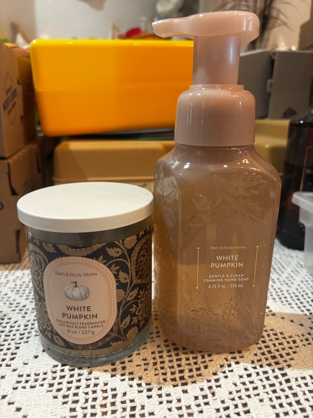 (2026) Bath & Body Works White Pumpkin Foaming Hand Soap & Candle- Soft Beige